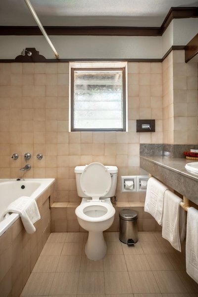 Sarova Shaba Game Lodge in Shaba, Nairobi Badezimmer