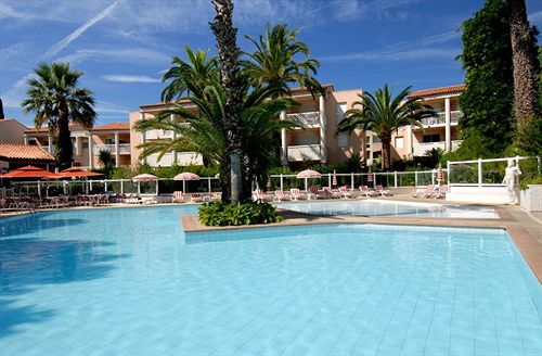 Résidence Open Golfe Juan in Golfe-Juan, Nizza Pool