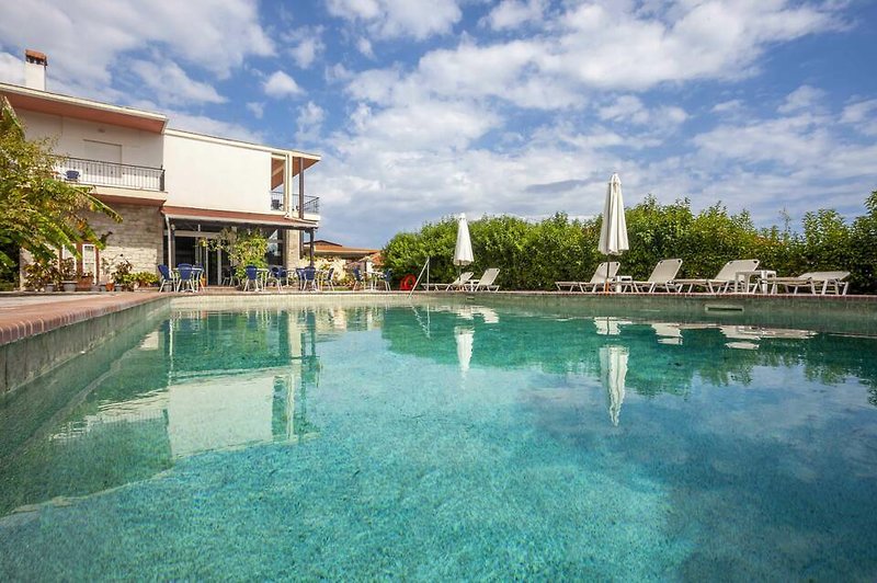 Hotel Skentos in Kryopigi, Thessaloniki (Chalkidiki) Pool