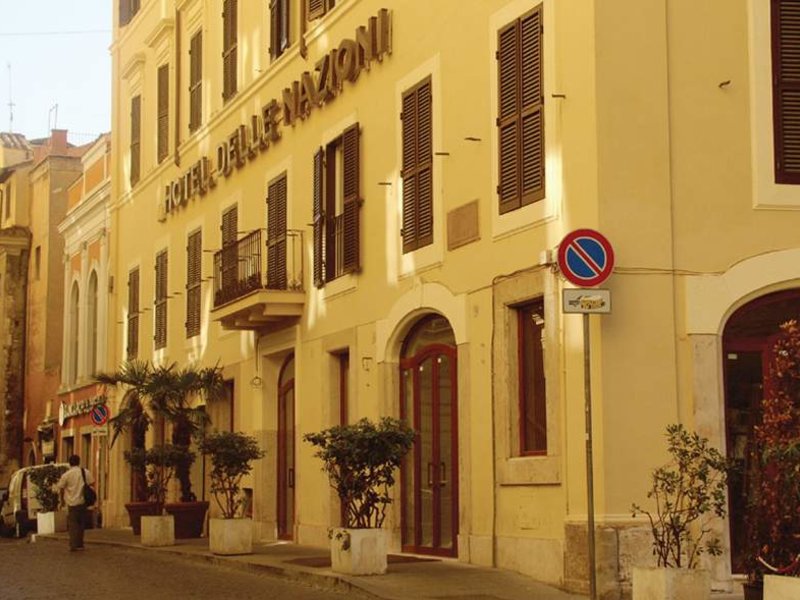 Delle Nazioni in Rom, Rom-Fiumicino Außenaufnahme