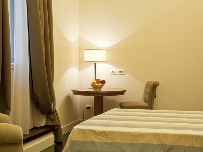 Hotel Patria Pistoia in Pistoia, Pisa Wohnbeispiel