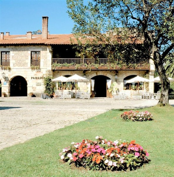 Parador de Santillana del Mar in Santillana del Mar, Bilbao Außenaufnahme