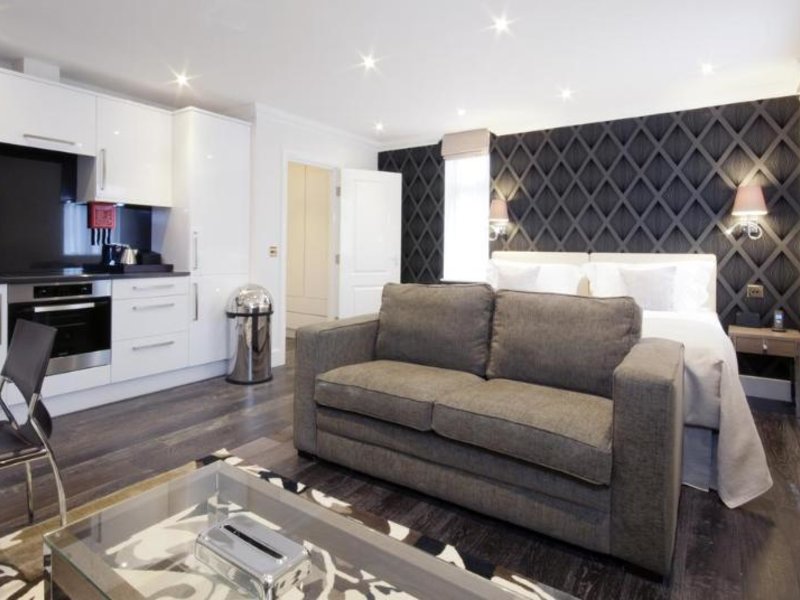 Ashburn Court Apartments in London, London-Stansted Lounge/Empfang