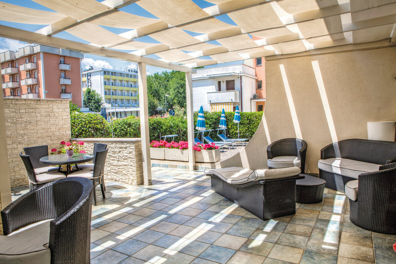 Hotel Life in Viserbella, Rimini Außenaufnahme