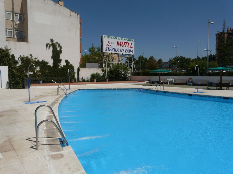 Sierra Nevada Motel in Granada, Granada Pool