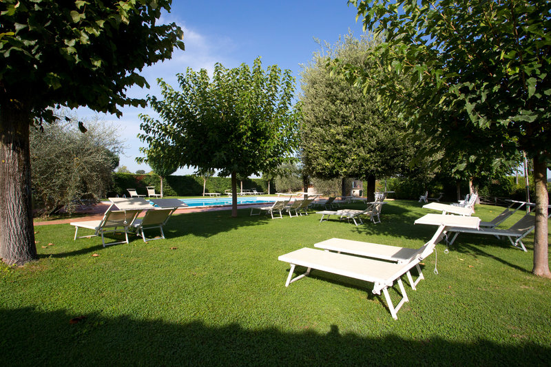 Montepulciano Country Resort in Acquaviva, Florenz Garten