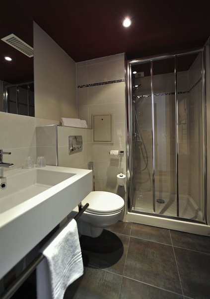 Mercure Paris Bastille Marais Hotel in Paris, Paris-Charles De Gaulle Badezimmer