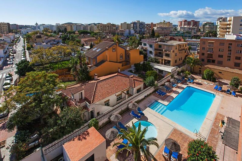 Apartamentos Embajador in Fuengirola, Malaga Pool