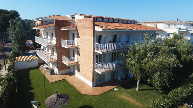 Apartamentos Sunway Arizona in Sitges, Barcelona Außenaufnahme