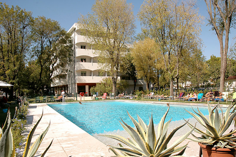 Hotel und Dependance La Pergola in Lignano Sabbiadoro, Venedig Pool