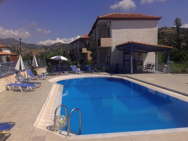 Nikos Studios ohne Transfer in Mytilini, Mytilene (Lesbos) Pool