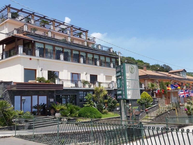 Hotel Primavera Dell'Etna in Zafferana Etnea, Catania Außenaufnahme