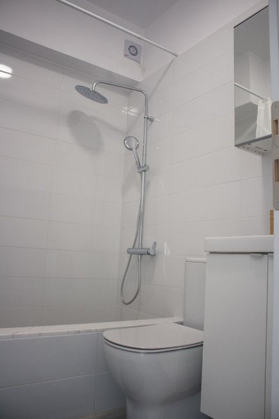 Sky Studios in Thessaloniki, Thessaloniki (Chalkidiki) Badezimmer