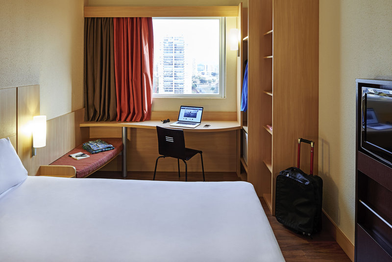 Hôtel ibis Paris Gare du Nord la Fayette 10ème in Paris, Paris-Charles De Gaulle Wohnbeispiel