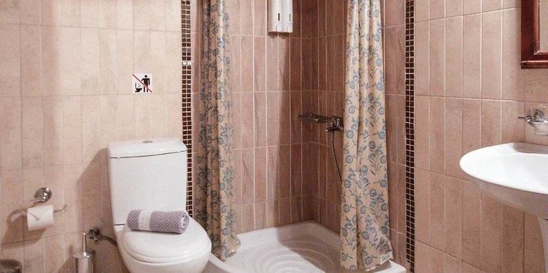 Vouno Village Apartments in Vouno, Mytilene (Lesbos) Badezimmer