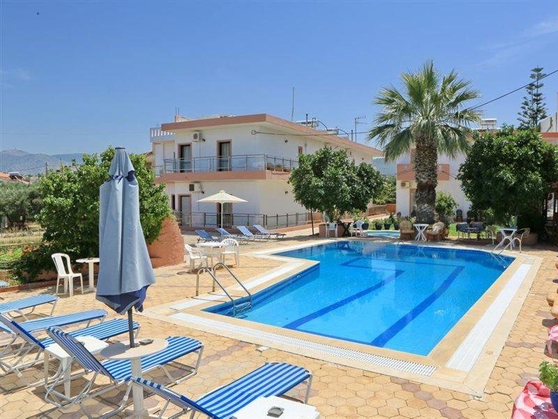 Maria Apartments in Analipsi, Heraklion (Kreta) Pool