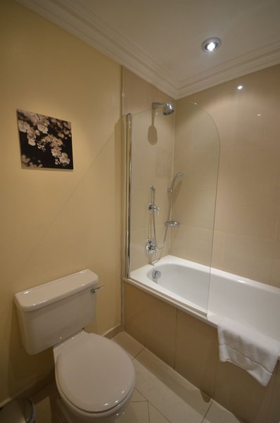 Ashburn in London, London-Stansted Badezimmer