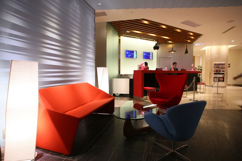 ibis Tokyo Shinjuku in Tokio, Tokyo (New Int.,Japan) Lounge/Empfang