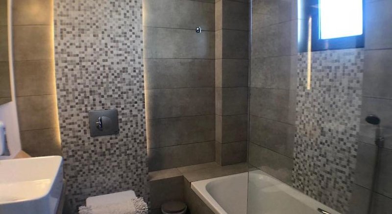 Rethymno Hills in Rethymno, Chania (Kreta) Badezimmer