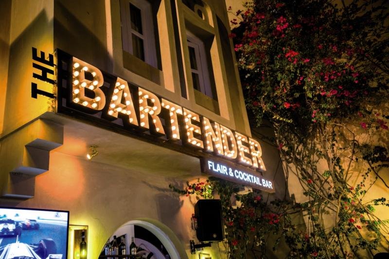 Bar