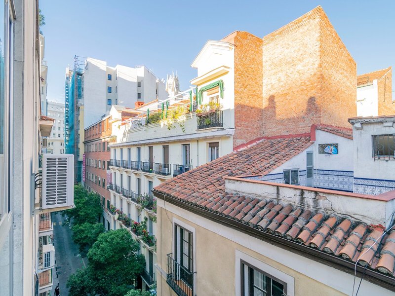 Far Home Gran Via in Madrid, Madrid Außenaufnahme