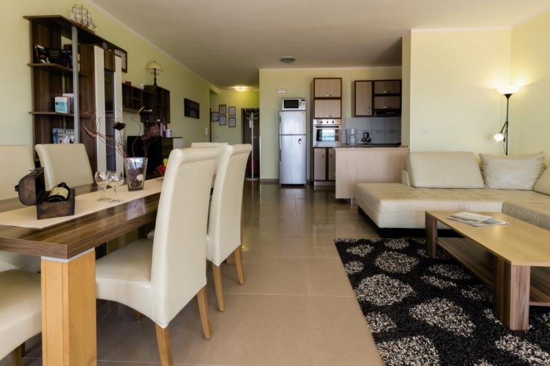Apartments Utjeha in Bar, Tivat (Montenegro) Wohnbeispiel
