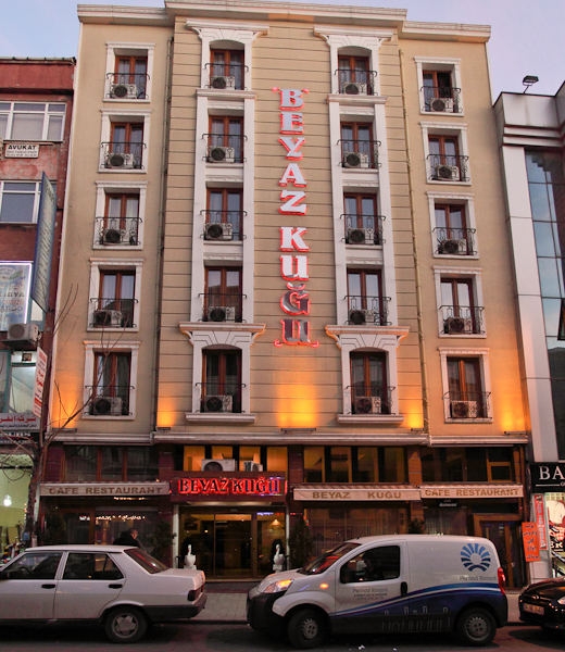 Beyaz Kugu in Istanbul, Istanbul Außenaufnahme