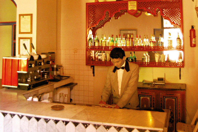 Bar