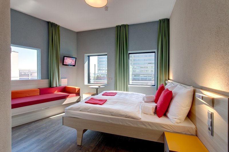 Meininger Hotel Amsterdam City West in Amsterdam, Amsterdam (NL) Wohnbeispiel