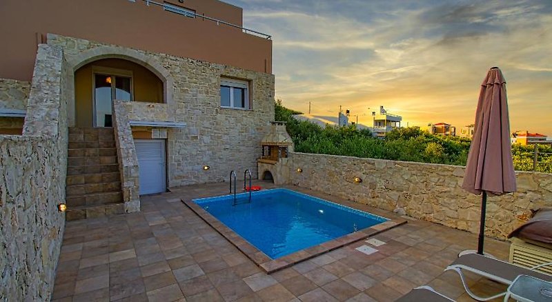 Theo Villas in Marathokefala, Chania (Kreta) Terrasse