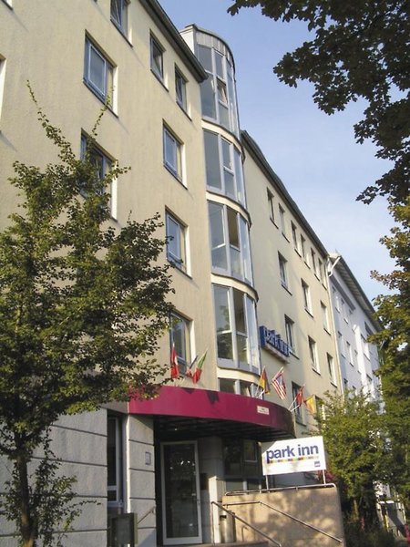 Park Inn by Radisson Munich Frankfurter Ring in München, München (DE) Außenaufnahme