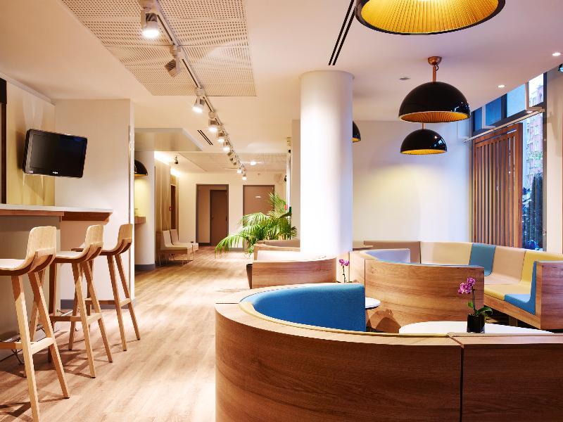 Kopster Hotel Paris Porte de Versailles in Paris, Paris-Charles De Gaulle Lounge/Empfang