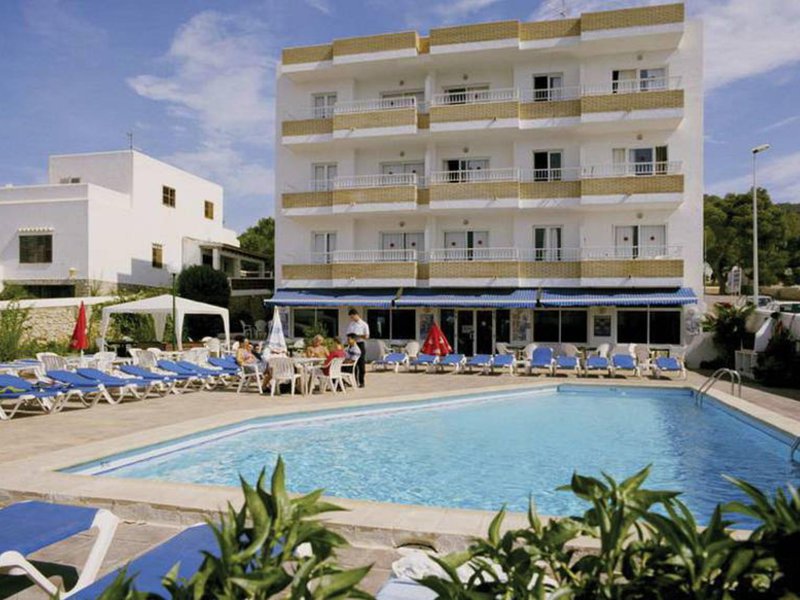 Sol Bahía Ibiza Suites in Sant Antoni de Portmany, Ibiza Außenaufnahme