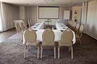 Golden Tulip Sao Joao Da Madeira Hotel in São João da Madeira, Porto Konferenzraum