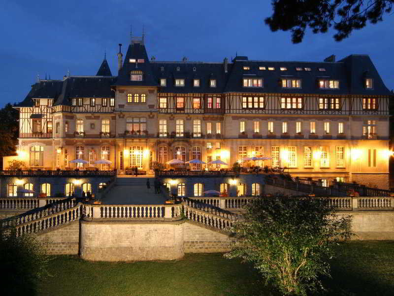 Chateau de Montvillargenne in Gouvieux, Paris-Charles De Gaulle Außenaufnahme