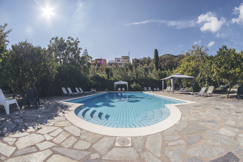 Orange Grove Villas + Suites in Benitses (Korfu), Korfu Pool
