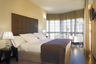 Pamplona Catedral Hotel in Pamplona, Bilbao Wohnbeispiel