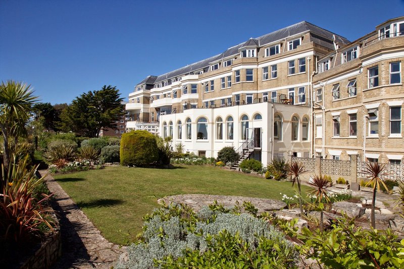 Hallmark Hotel Bournemouth Carlton in Bournemouth, London-Stansted Garten