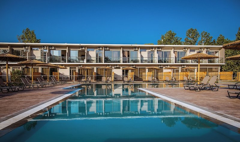 Blue Water Resort in Kastrosikiá, Preveza (Epiros/Lefkas) Pool