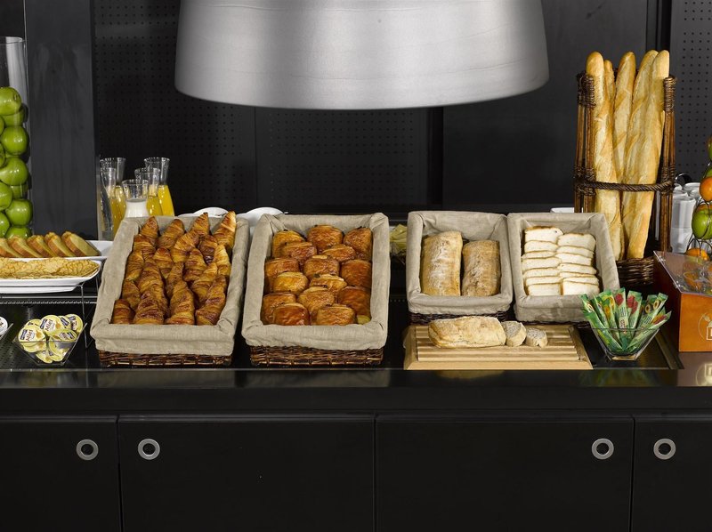Hotel Campanile Marne La Vallée - Bussy Saint Georges in Bussy-Saint-Georges, Paris-Orly Restaurant