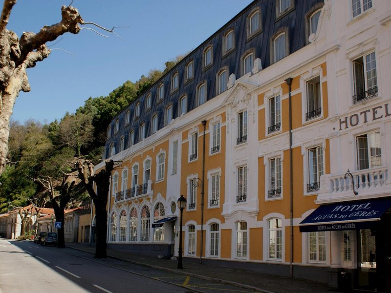 Águas do Gerês - Hotel, Termas e Spa in Gerês, Porto Außenaufnahme