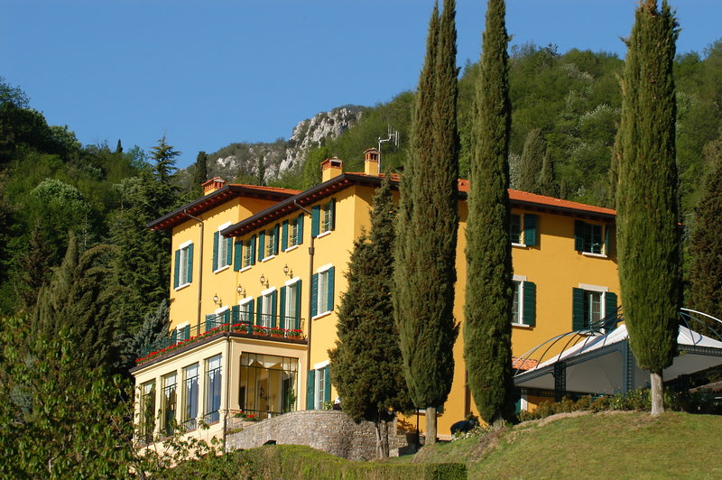 Hotel Villa Sostaga in Gargnano, Mailand (Bergamo) Außenaufnahme