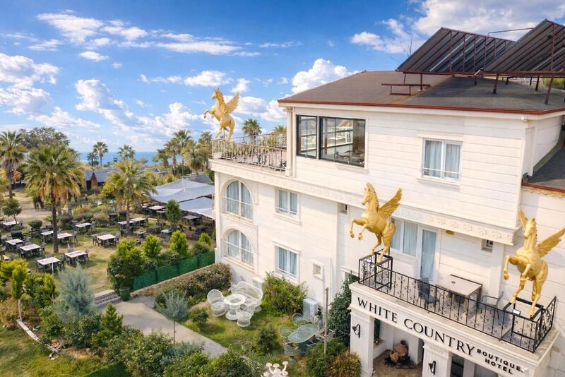 White Country Hotel in Konyaalti, Antalya Außenaufnahme