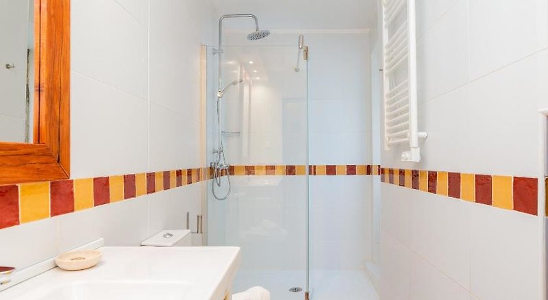 Miragaia House in Porto, Porto Badezimmer