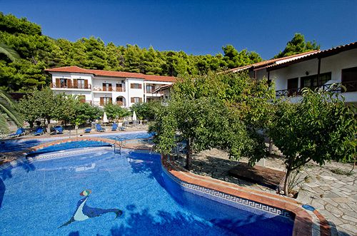 Delphi Resort in Neo Klima, Skiathos Pool