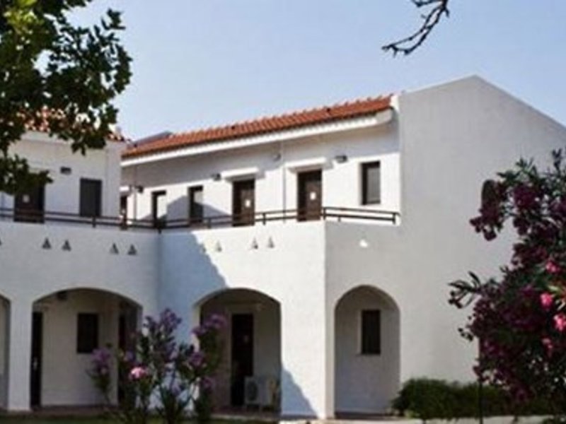 Golden Coast Hotel & Bungalows in Marathon, Athen Außenaufnahme