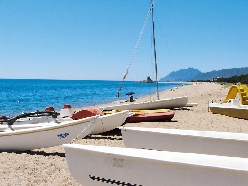 Camping Villaggio L'Ultima Spiaggia in Bari Sardo, Cagliari Strand