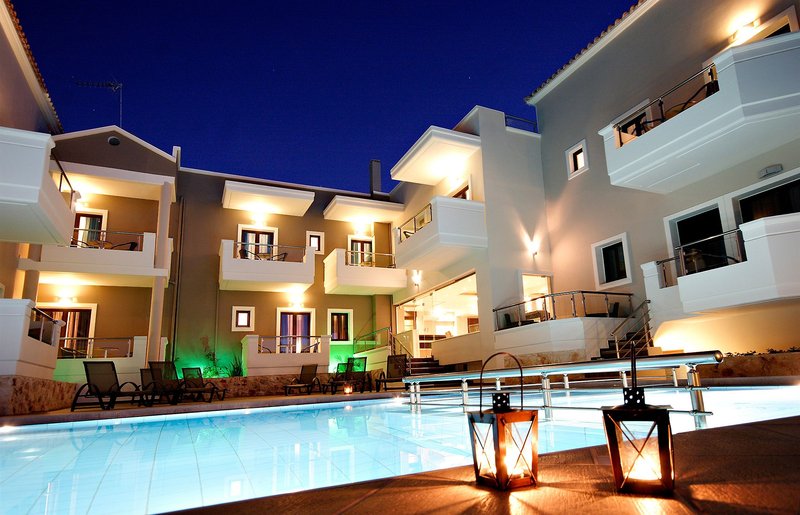 Theros Hotel in Platanias (Chania), Chania (Kreta) Pool