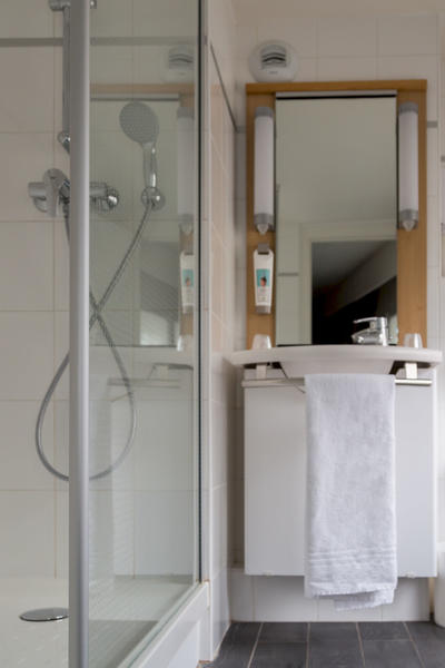 ibis Paris Grands Boulevards Opéra 9ème in Paris, Paris-Orly Badezimmer