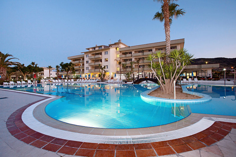 Hotel Village Paradise in Mandatoriccio, Lamezia Terme Pool